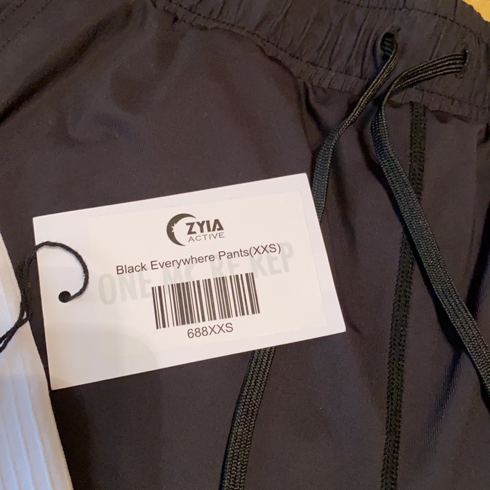 Zyia Pants and Free Tank - Picture 3 of 10